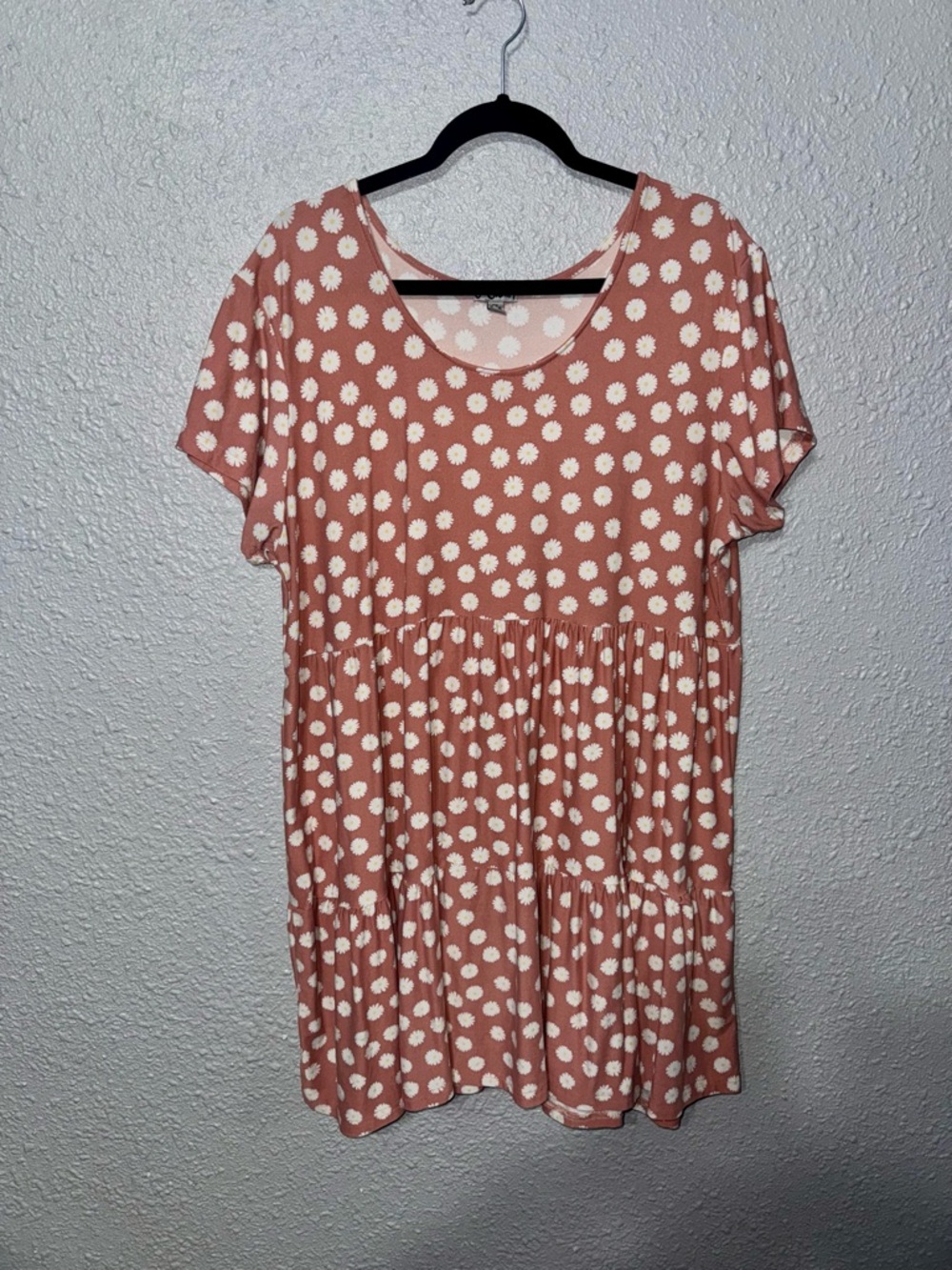 Peach dress with white daisys